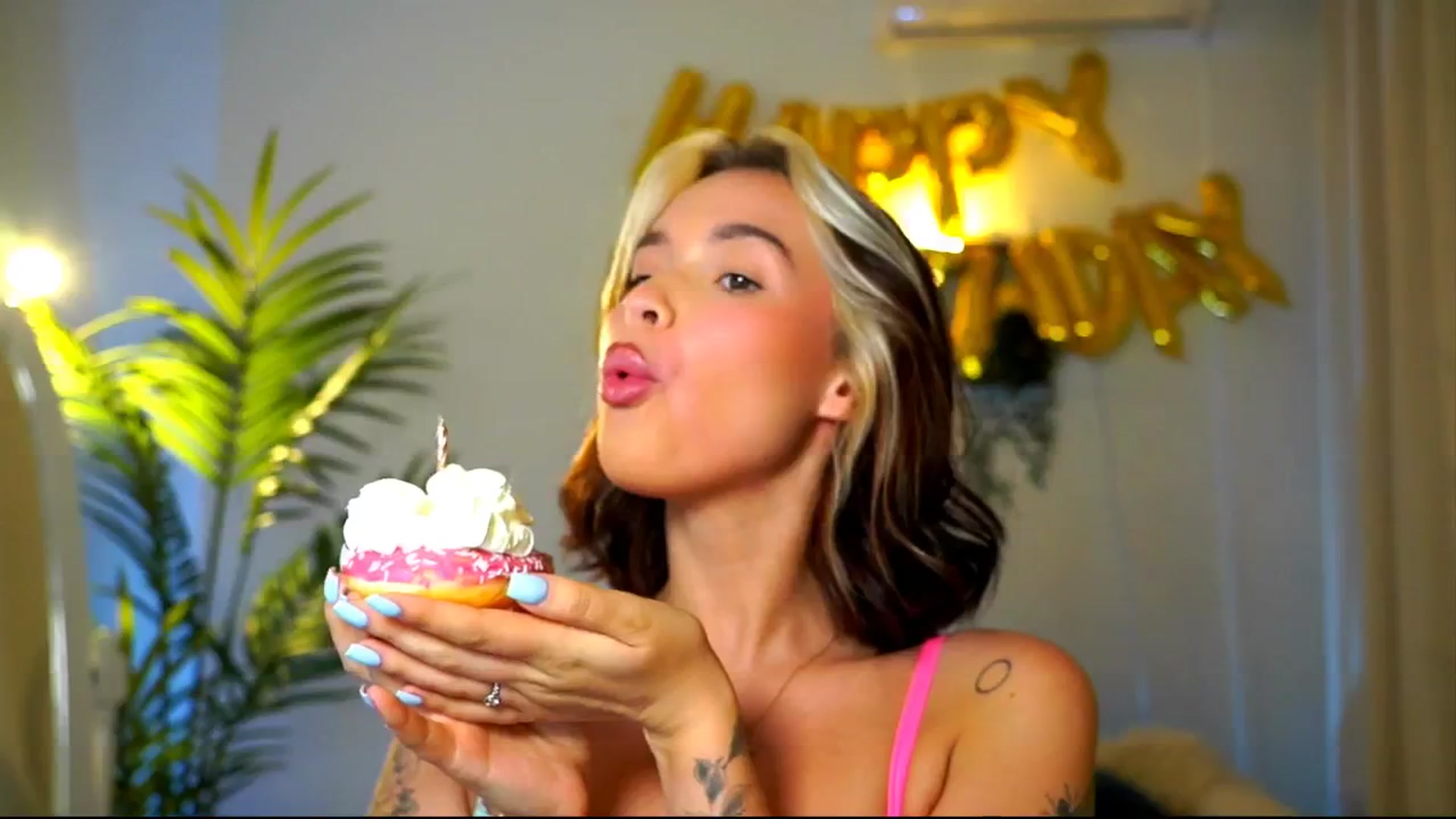 Gallery image thumbnail from Good_Choice's myfreecams stream on, 07/30/2024, 18:45 image 14 of 20