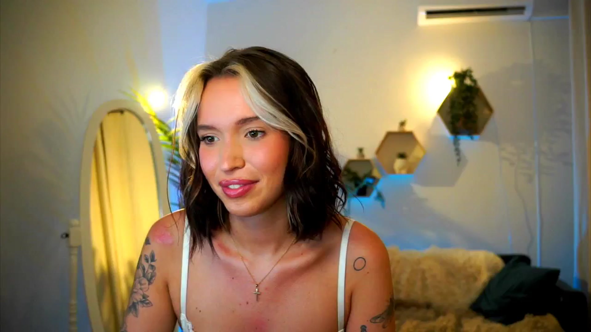 Gallery image thumbnail from Good_Choice's myfreecams stream on, 07/31/2024, 21:00 image 19 of 20