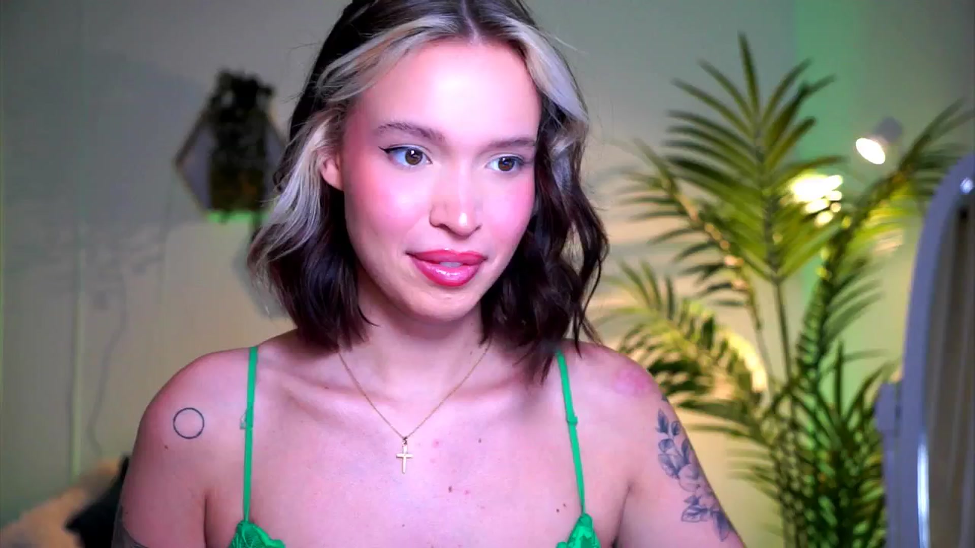 Gallery image thumbnail from Good_Choice's myfreecams stream on, 08/01/2024, 15:21 image 7 of 20