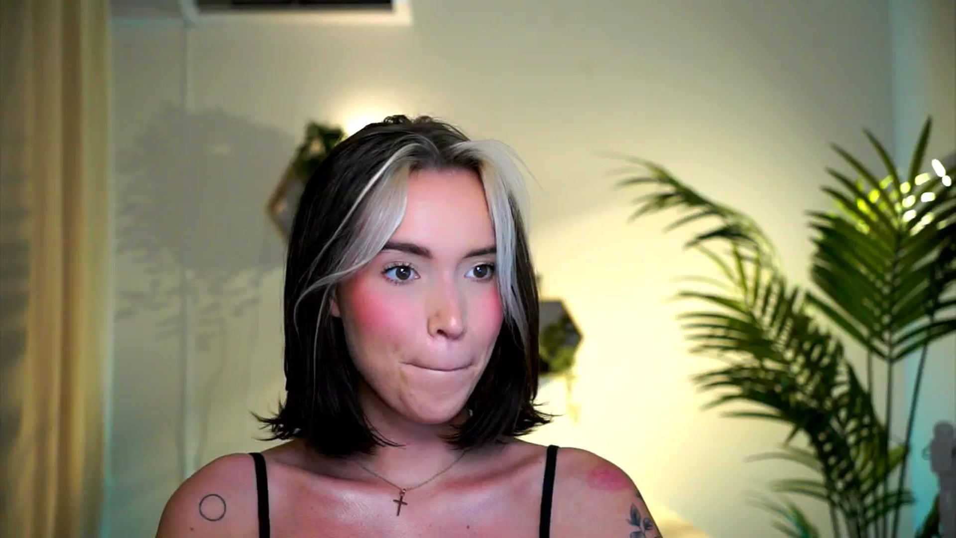 Gallery image thumbnail from Good_Choice's myfreecams stream on, 08/05/2024, 18:16 image 3 of 20