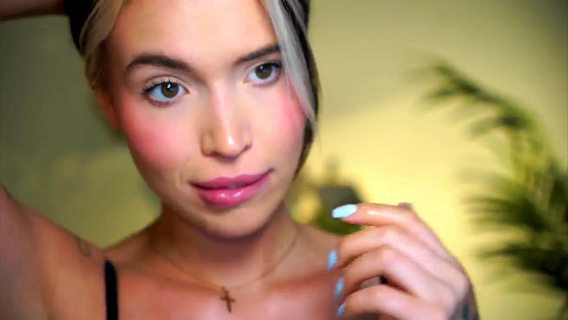 Gallery image thumbnail from Good_Choice's myfreecams stream on, 08/05/2024, 18:16 image 4 of 20