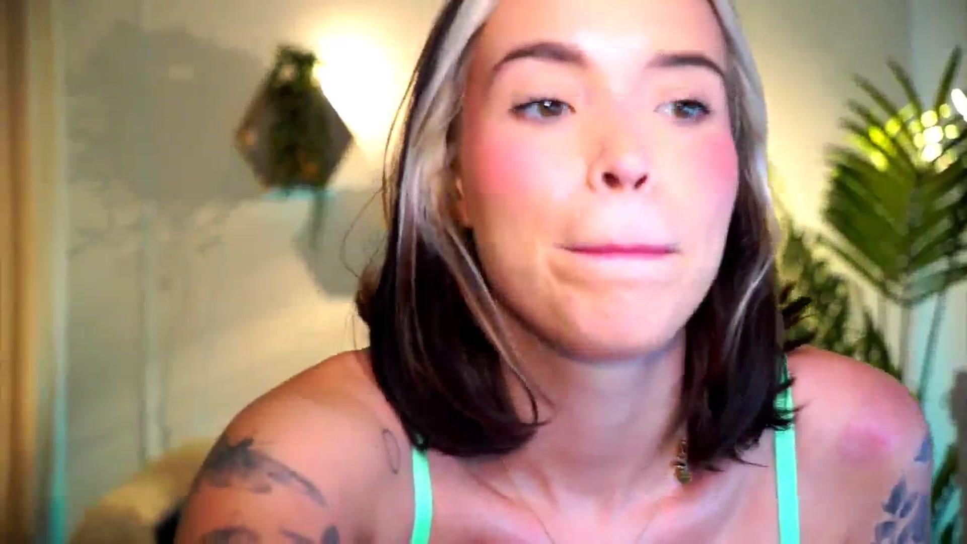 Gallery image thumbnail from Good_Choice's myfreecams stream on, 08/05/2024, 20:00 image 14 of 20