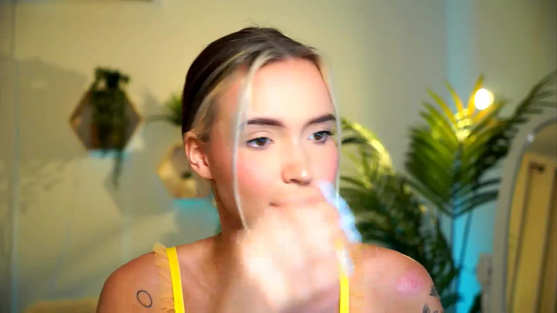 Gallery image thumbnail from Good_Choice's myfreecams stream on, 08/07/2024, 16:41 image 14 of 20