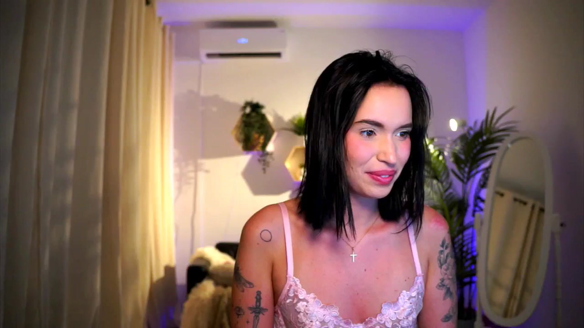 Gallery image thumbnail from Good_Choice's myfreecams stream on, 08/14/2024, 21:07 image 2 of 20