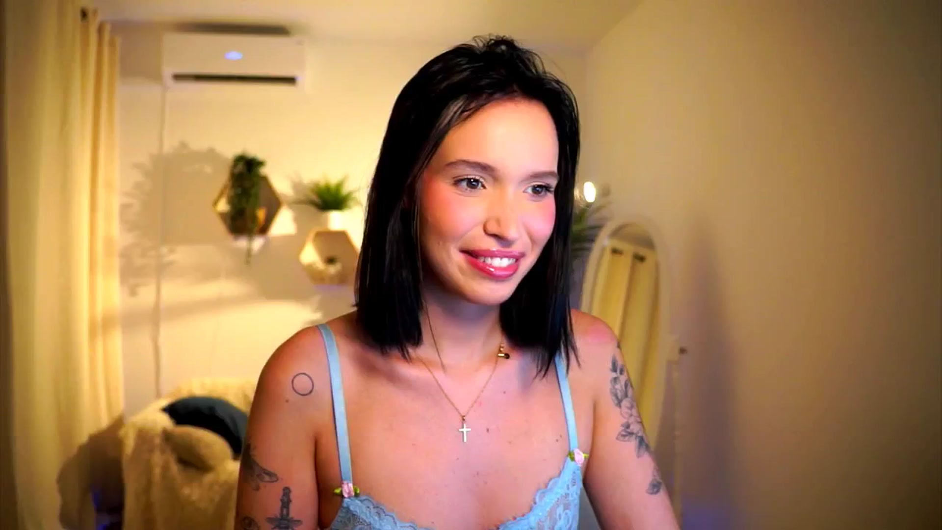 Gallery image thumbnail from Good_Choice's myfreecams stream on, 08/16/2024, 20:22 image 10 of 20