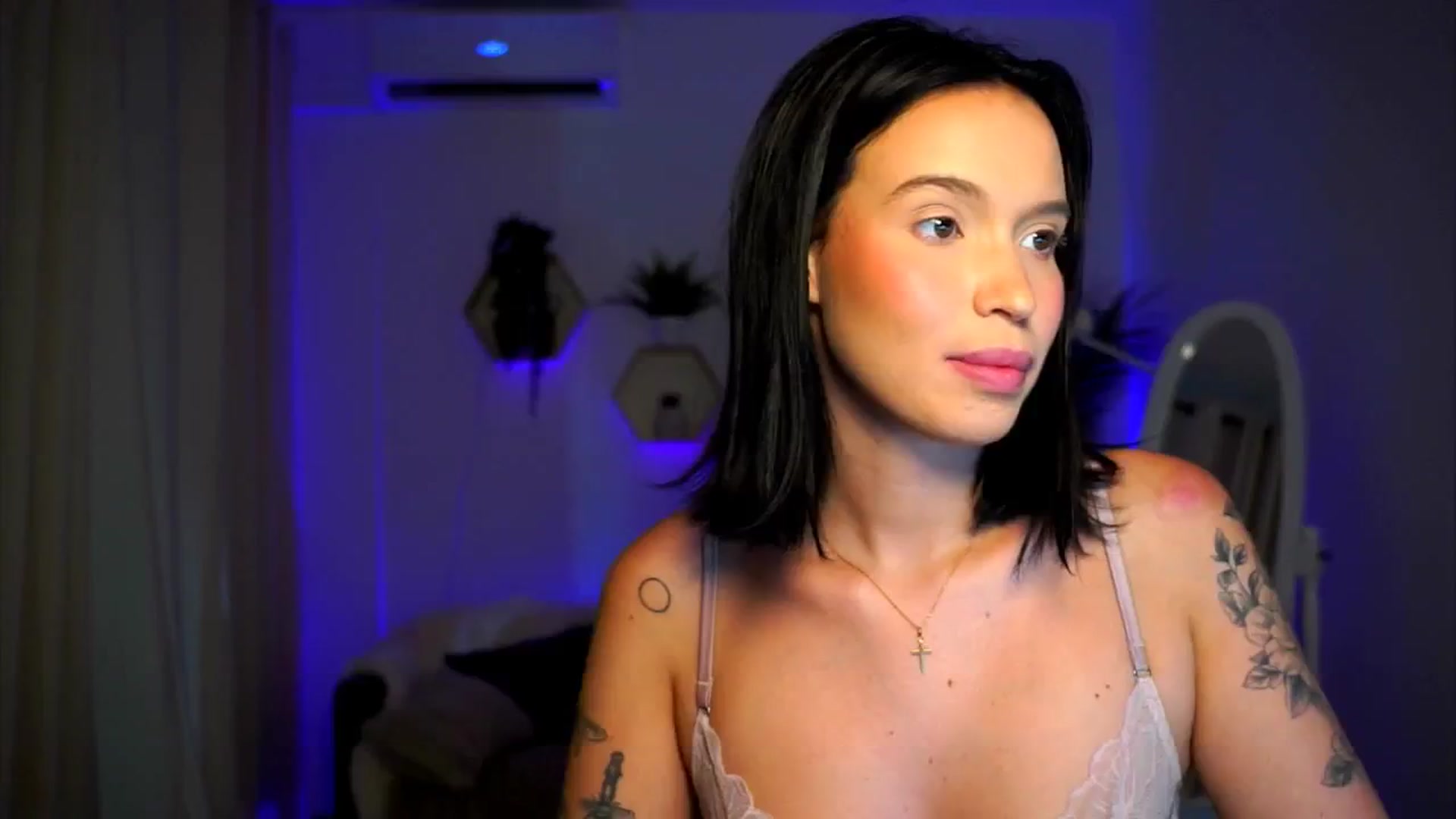 Gallery image thumbnail from Good_Choice's myfreecams stream on, 08/20/2024, 17:04 image 13 of 20