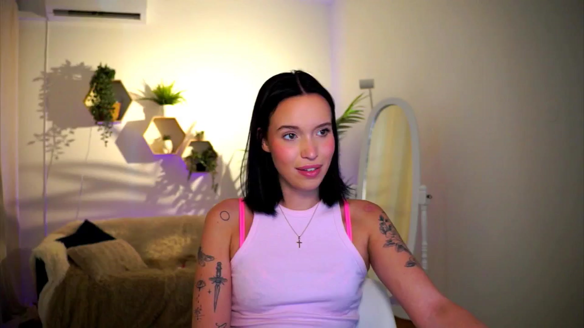 Gallery image thumbnail from Good_Choice's myfreecams stream on, 08/23/2024, 13:18 image 7 of 20