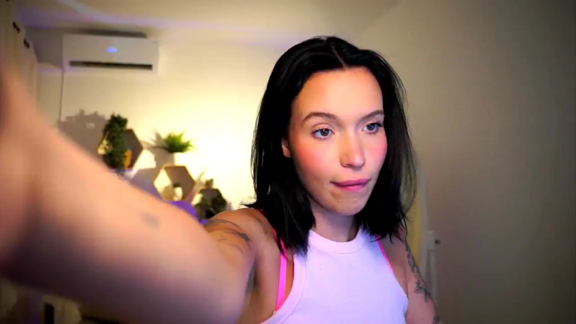 Gallery image thumbnail from Good_Choice's myfreecams stream on, 08/23/2024, 13:18 image 11 of 20