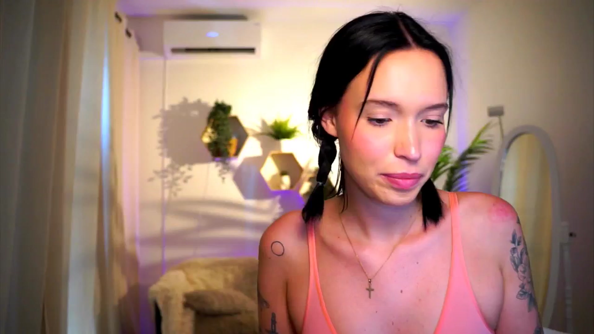 Gallery image thumbnail from Good_Choice's myfreecams stream on, 08/23/2024, 14:54 image 15 of 20