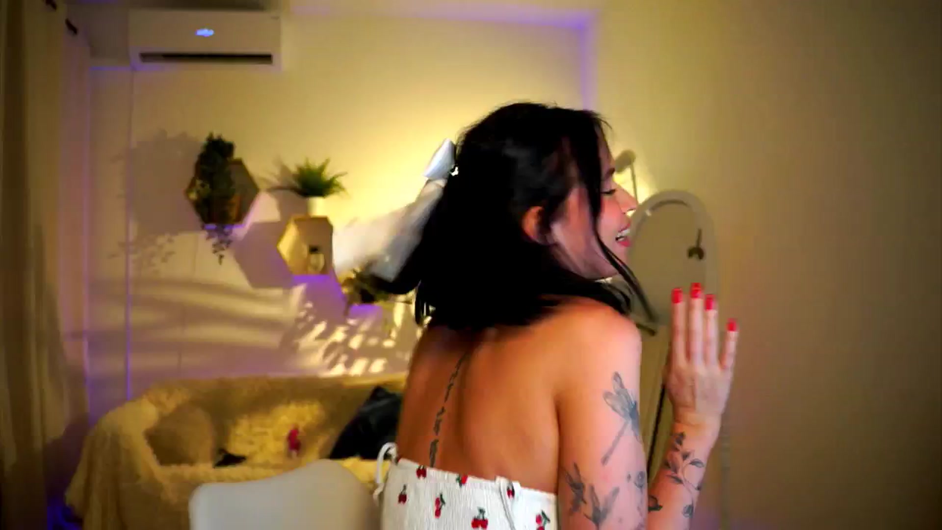Gallery image thumbnail from Good_Choice's myfreecams stream on, 08/25/2024, 22:04 image 13 of 20