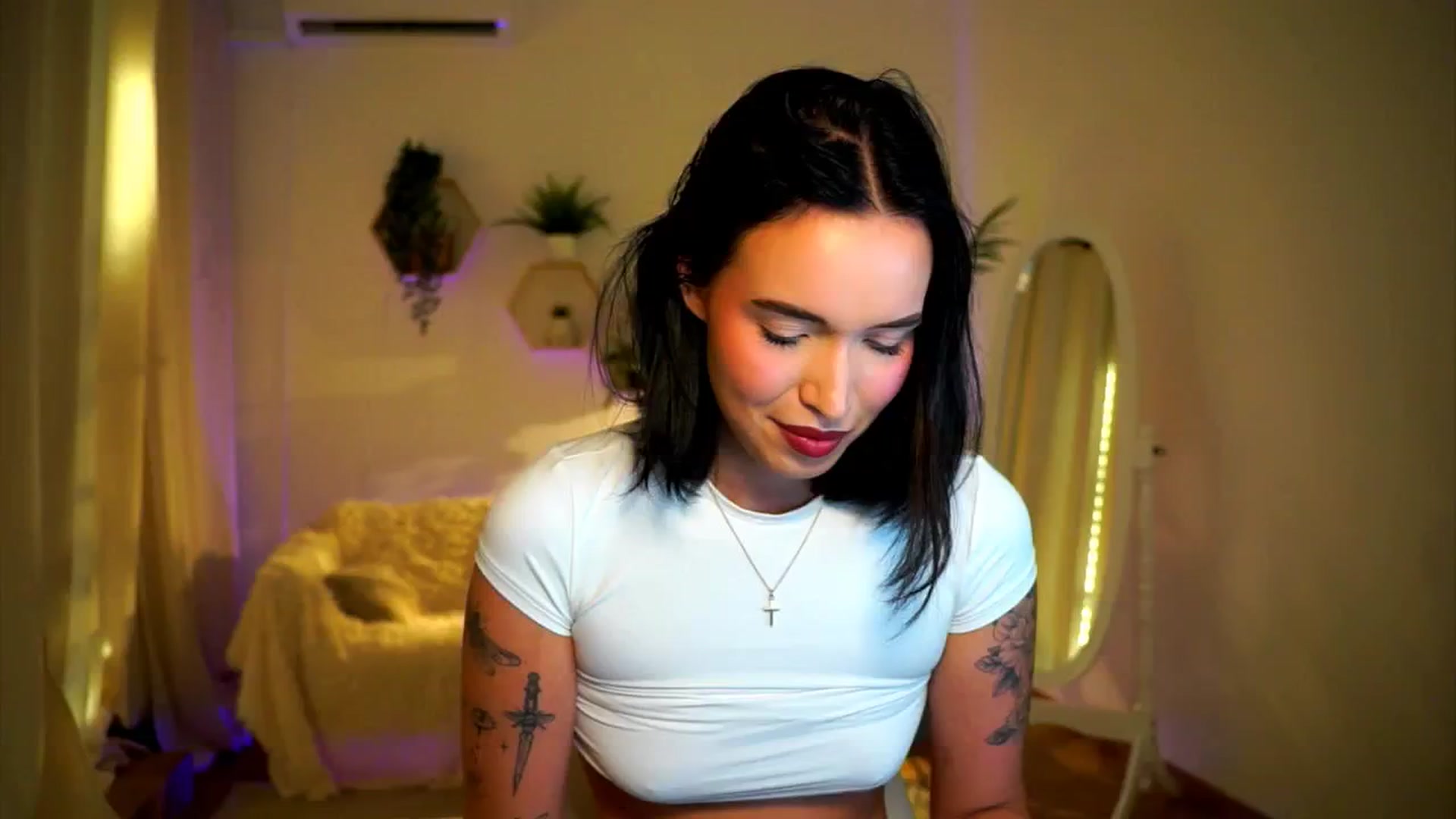 Gallery image thumbnail from Good_Choice's myfreecams stream on, 09/01/2024, 16:18 image 14 of 20