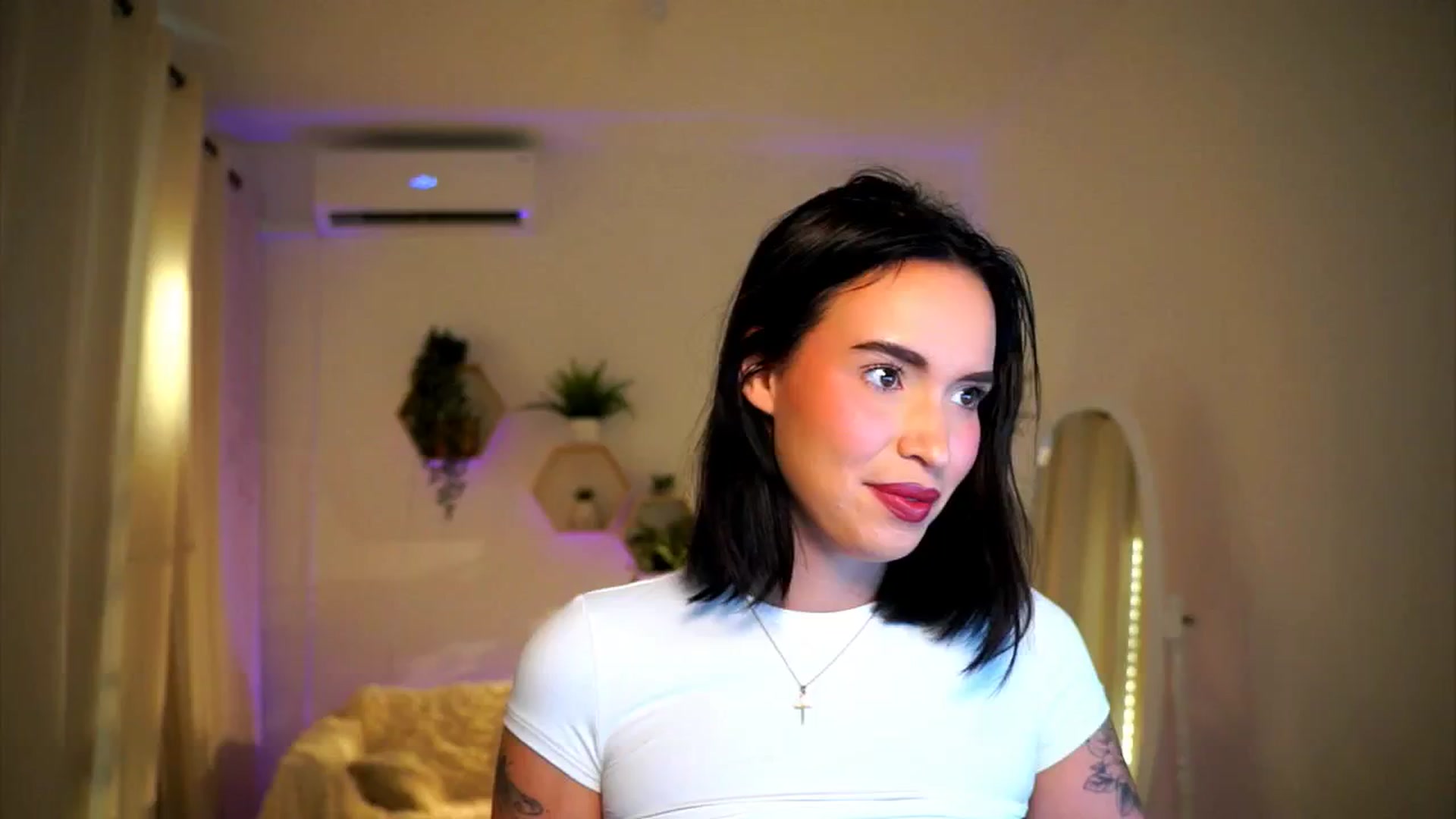 Gallery image thumbnail from Good_Choice's myfreecams stream on, 09/01/2024, 16:18 image 6 of 20