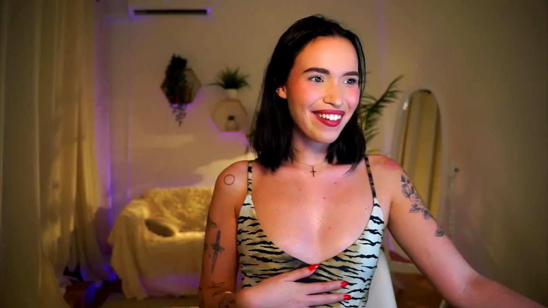 Gallery image thumbnail from Good_Choice's myfreecams stream on, 09/01/2024, 20:35 image 4 of 20