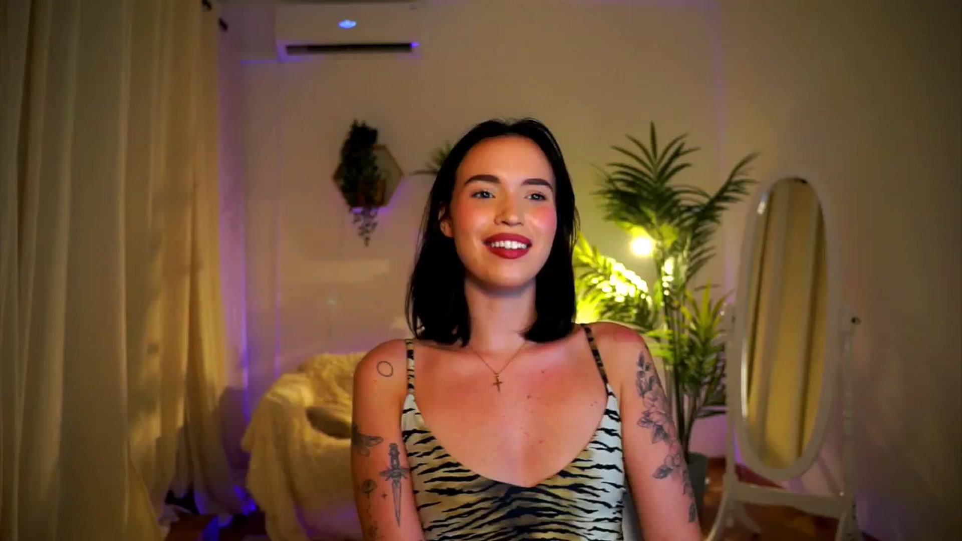 Gallery image thumbnail from Good_Choice's myfreecams stream on, 09/01/2024, 20:35 image 9 of 20