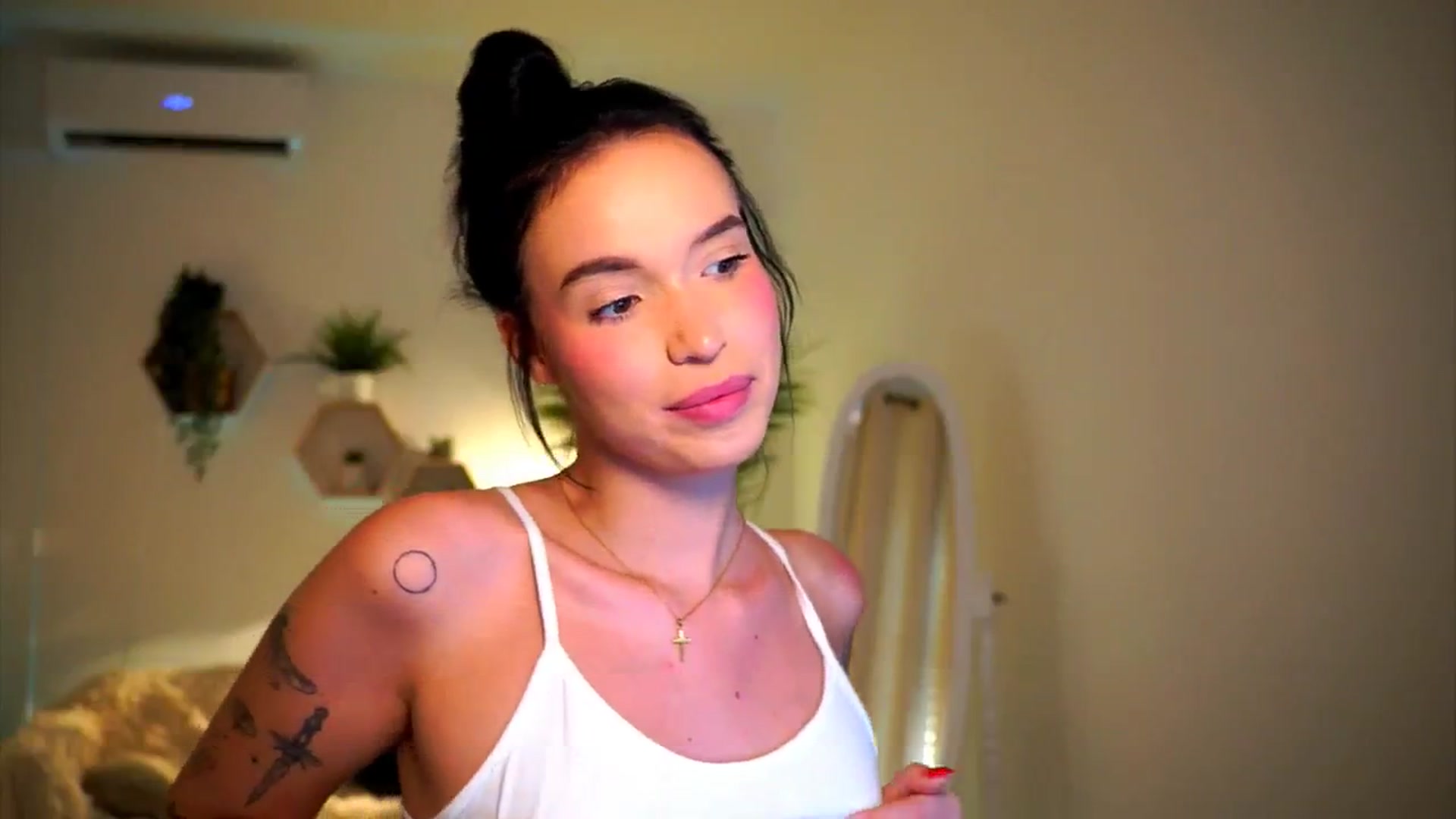 Gallery image thumbnail from Good_Choice's myfreecams stream on, 09/02/2024, 15:45 image 18 of 20