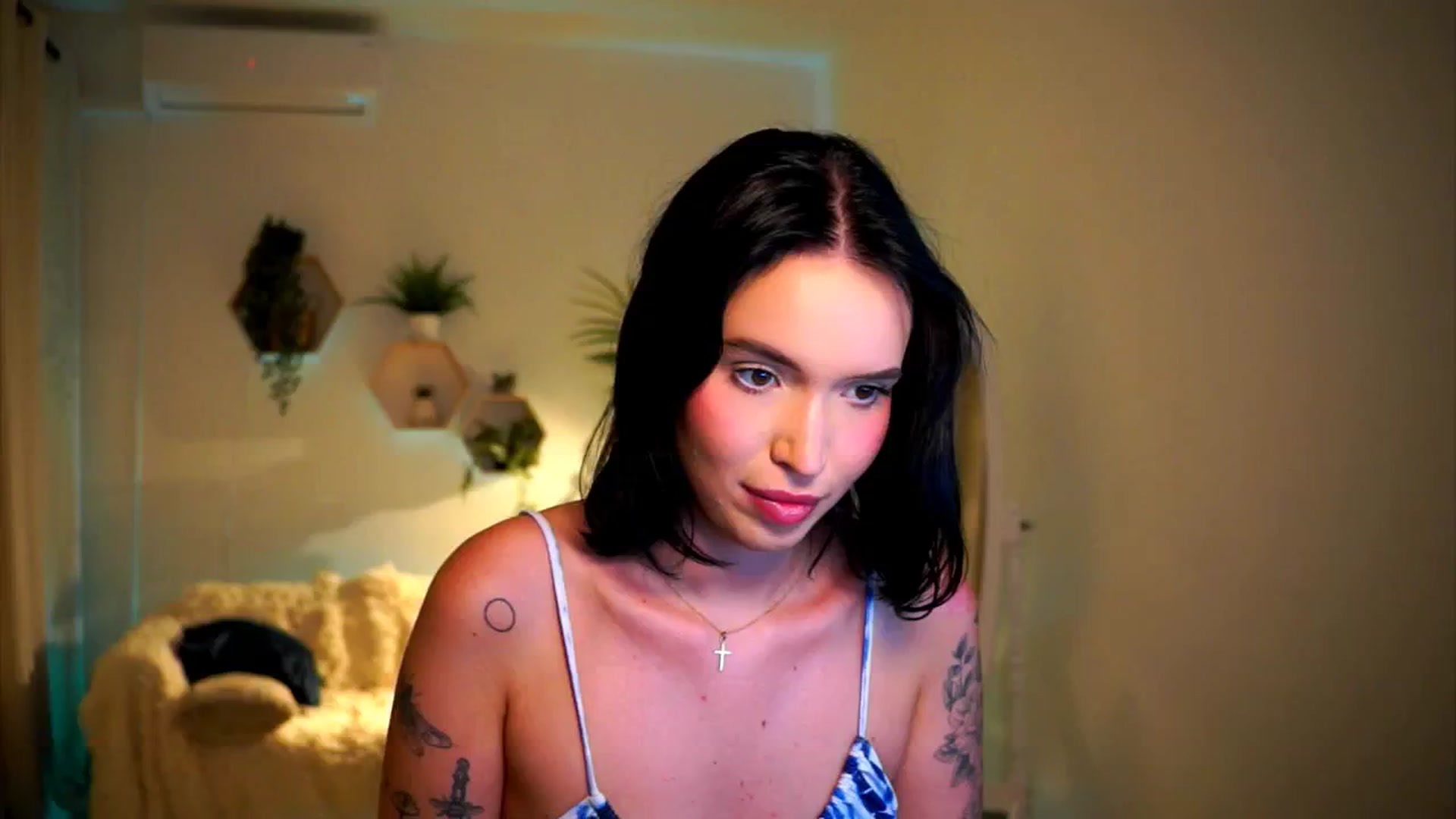 Gallery image thumbnail from Good_Choice's myfreecams stream on, 09/02/2024, 18:15 image 5 of 20
