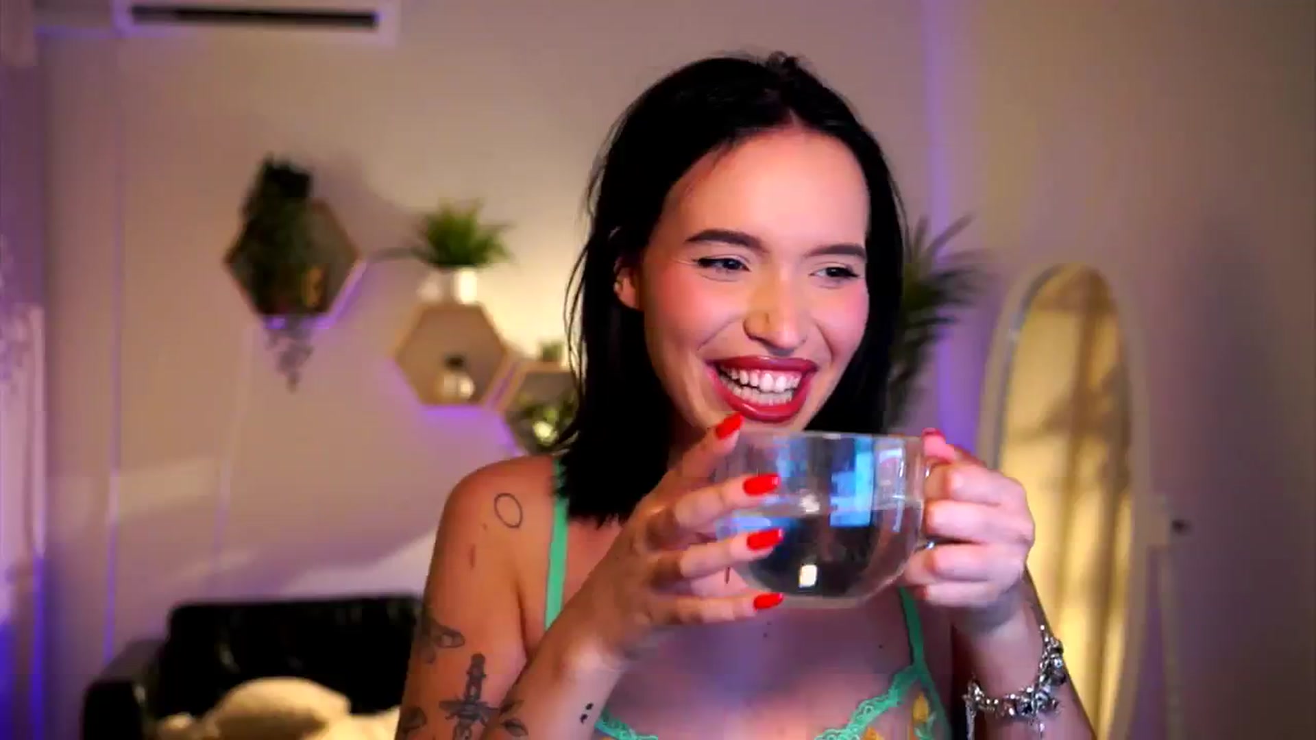 Gallery image thumbnail from Good_Choice's myfreecams stream on, 09/03/2024, 19:09 image 14 of 20