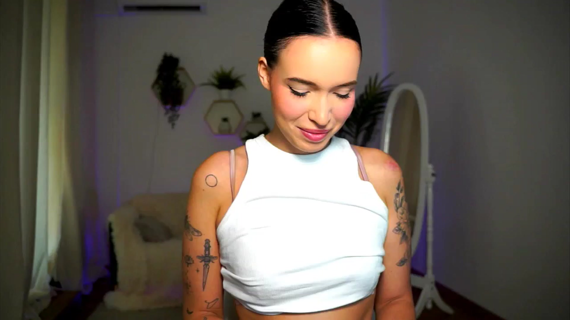 Gallery image thumbnail from Good_Choice's myfreecams stream on, 09/04/2024, 10:18 image 1 of 20
