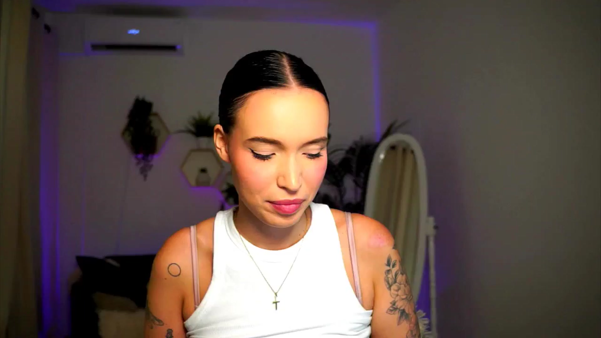 Gallery image thumbnail from Good_Choice's myfreecams stream on, 09/04/2024, 11:49 image 6 of 20