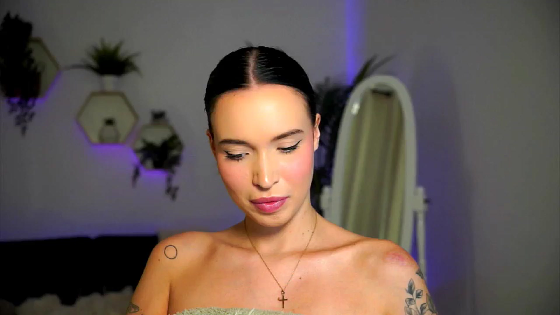 Gallery image thumbnail from Good_Choice's myfreecams stream on, 09/04/2024, 13:55 image 16 of 20
