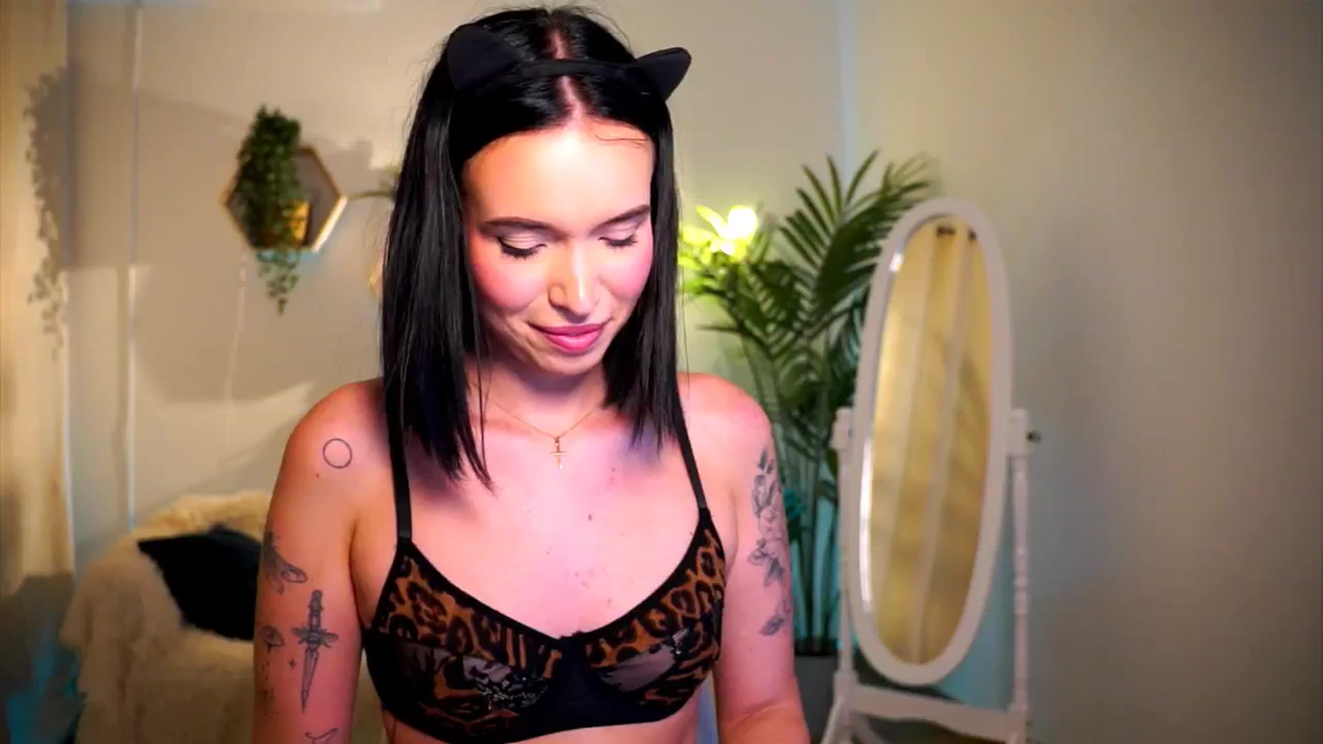 Gallery image thumbnail from Good_Choice's myfreecams stream on, 09/05/2024, 16:44 image 12 of 20