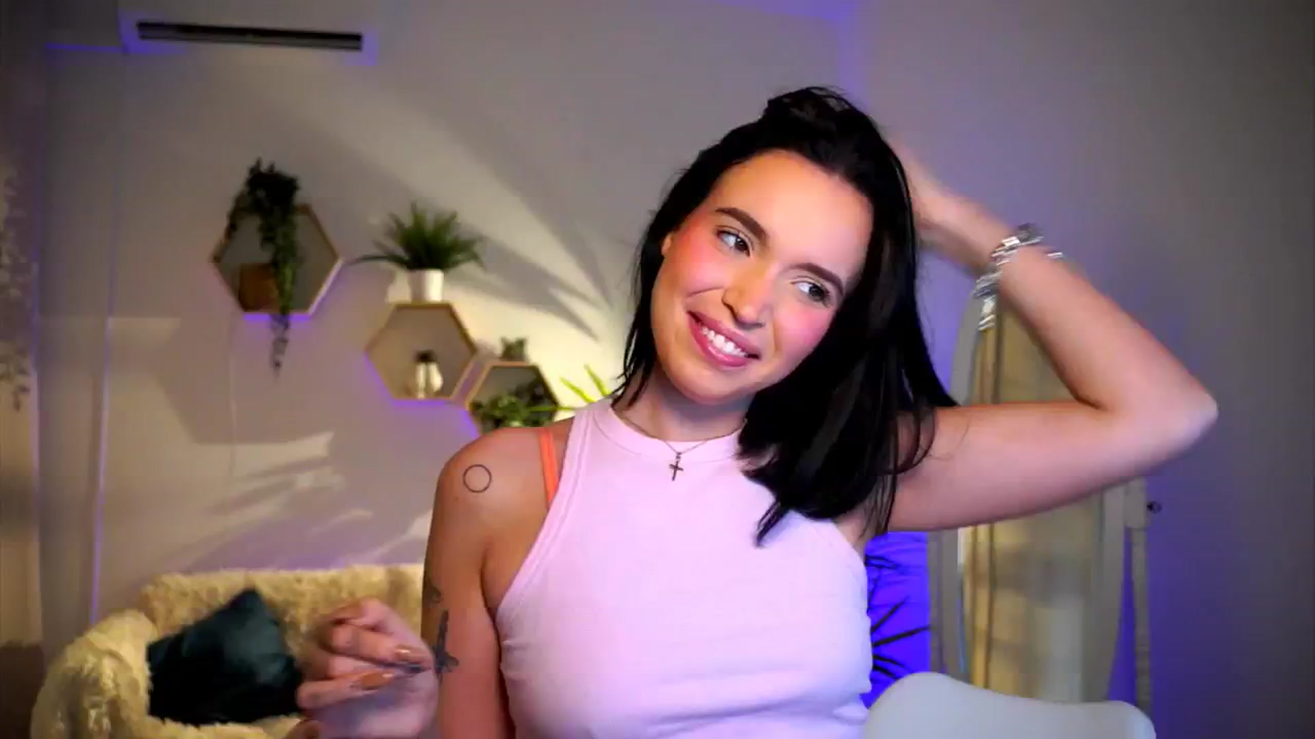 Gallery image thumbnail from Good_Choice's myfreecams stream on, 09/14/2024, 10:43 image 17 of 20