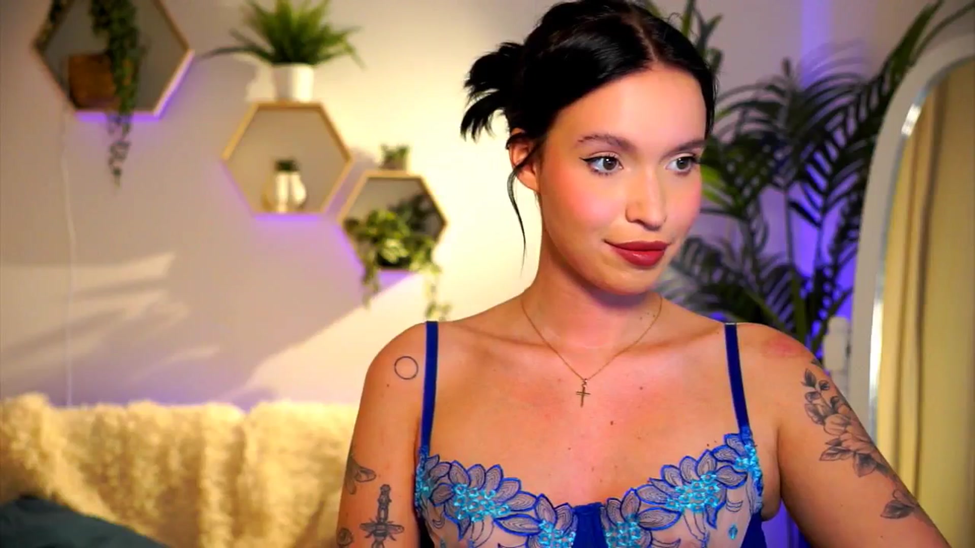Gallery image thumbnail from Good_Choice's myfreecams stream on, 09/16/2024, 19:22 image 19 of 20
