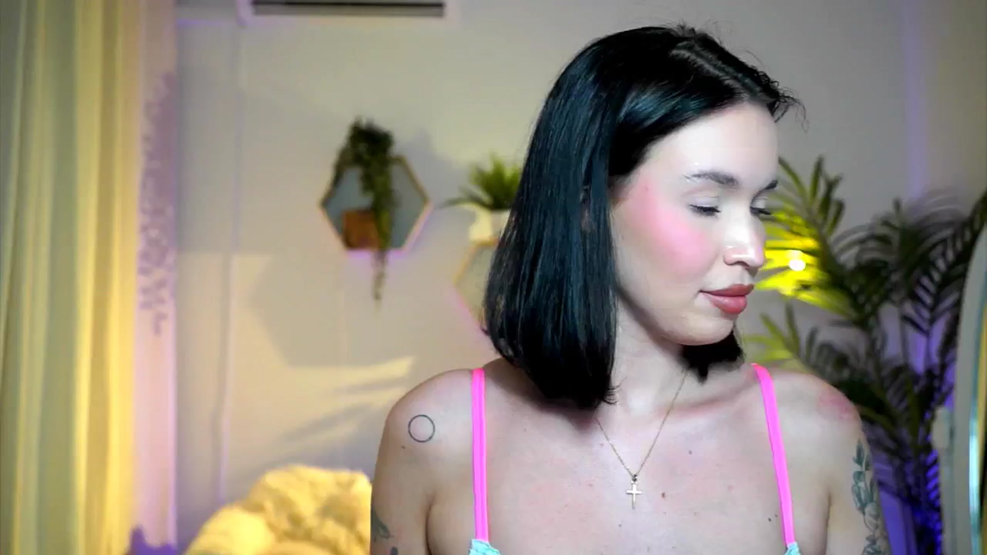 Gallery image thumbnail from Good_Choice's myfreecams stream on, 09/17/2024, 15:55 image 13 of 20