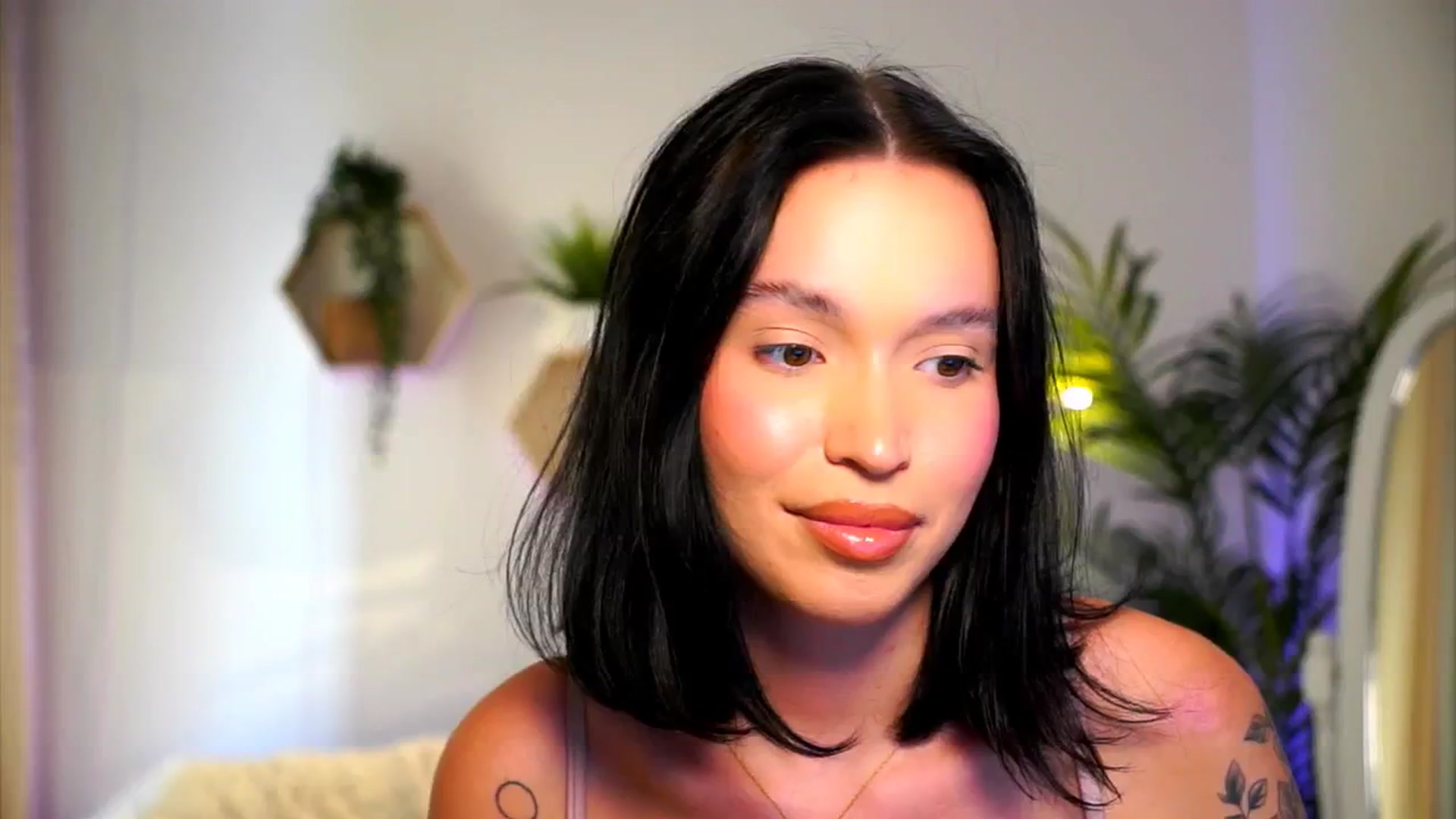 Gallery image thumbnail from Good_Choice's myfreecams stream on, 09/18/2024, 15:33 image 13 of 20