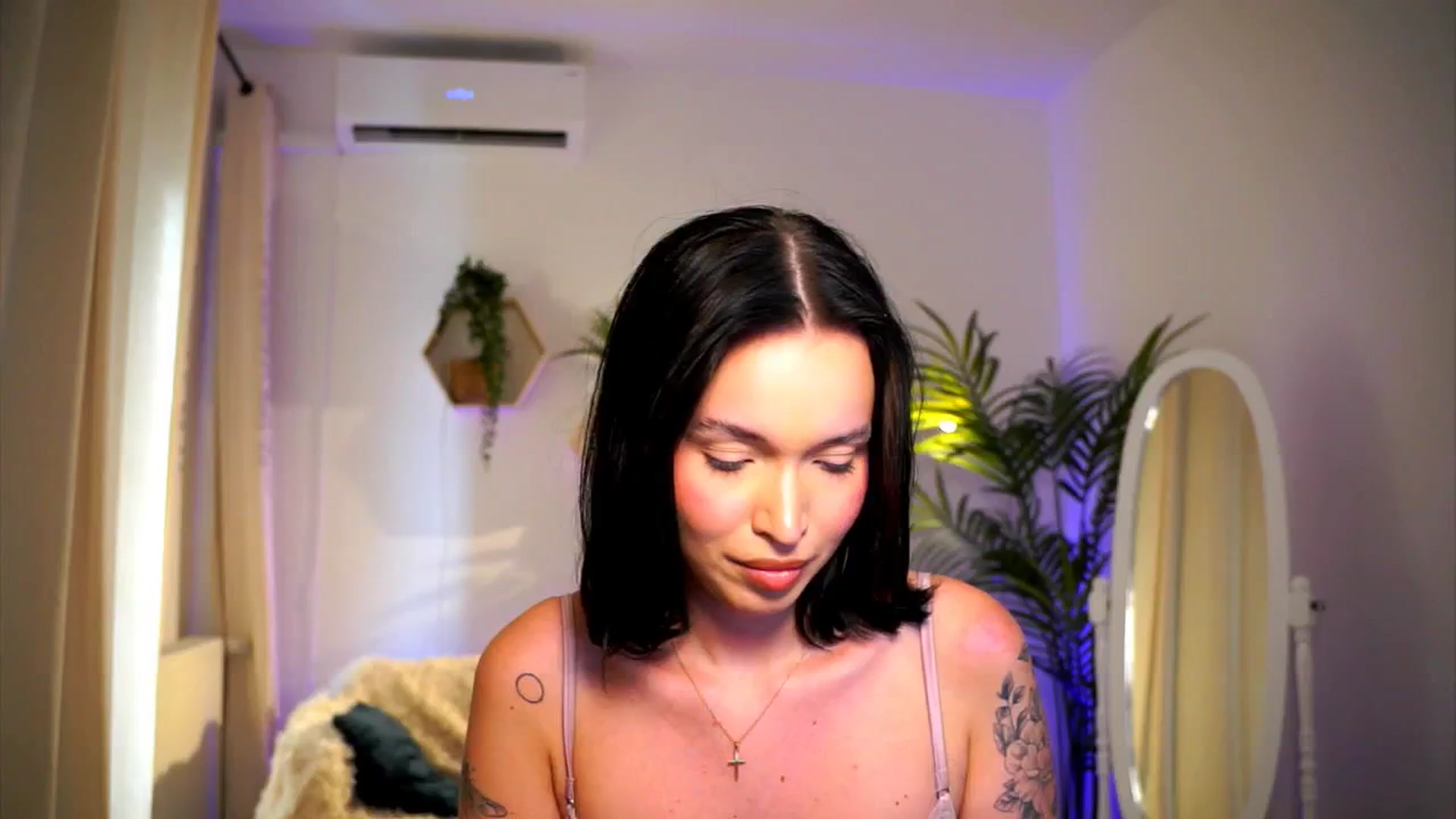 Gallery image thumbnail from Good_Choice's myfreecams stream on, 09/18/2024, 15:33 image 1 of 20