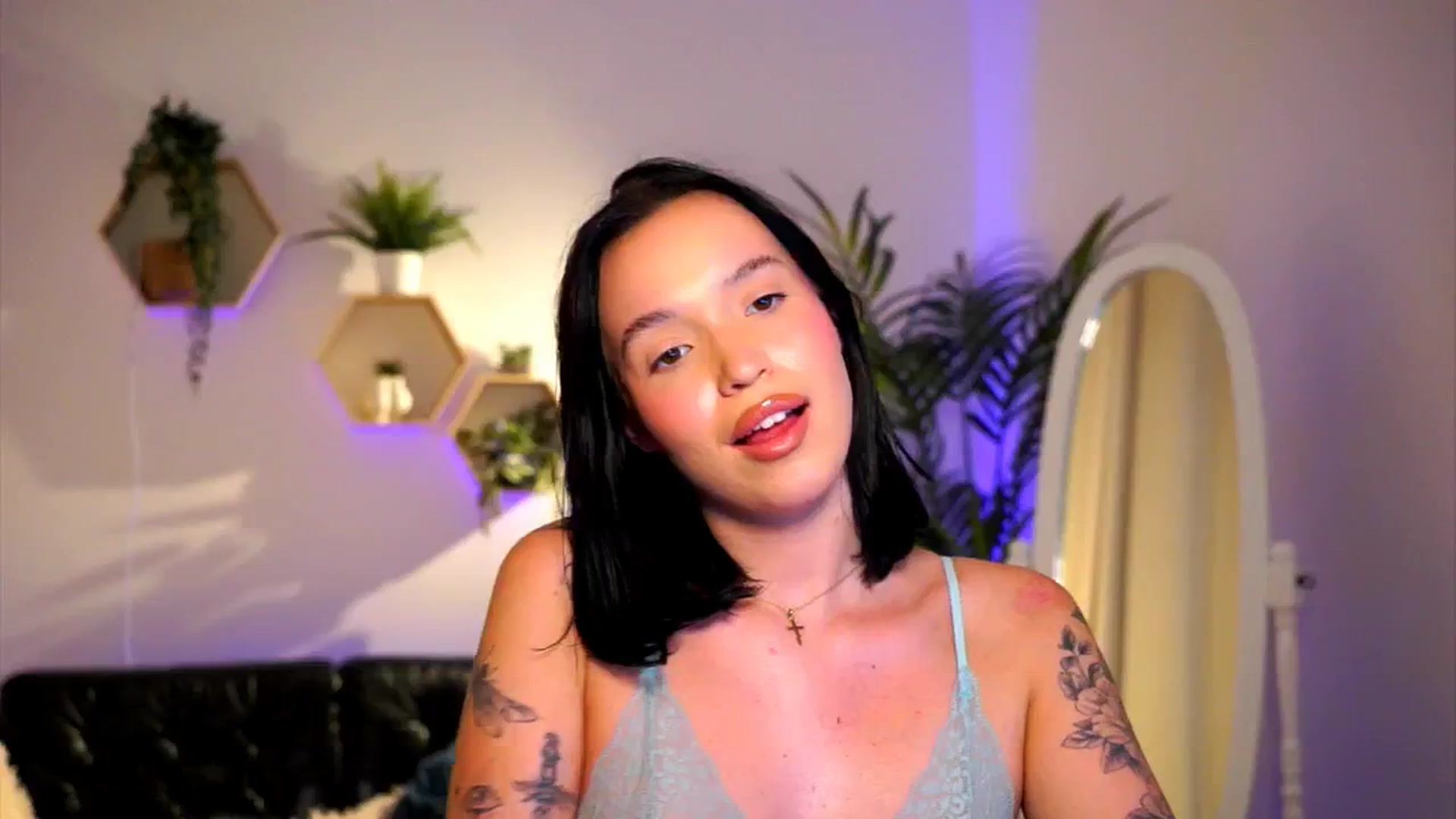 Gallery image thumbnail from Good_Choice's myfreecams stream on, 09/18/2024, 19:00 image 17 of 20