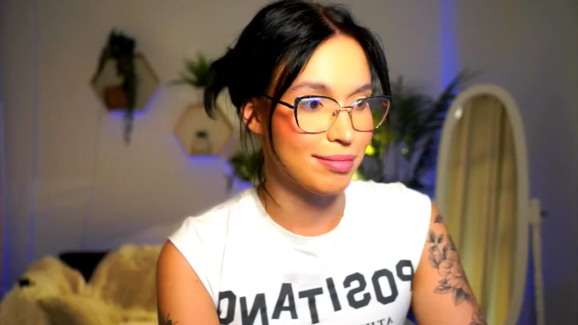 Gallery image thumbnail from Good_Choice's myfreecams stream on, 09/24/2024, 15:20 image 16 of 20