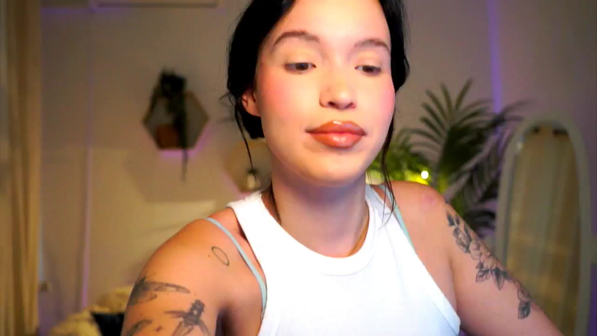 Gallery image thumbnail from Good_Choice's myfreecams stream on, 10/20/2024, 10:28 image 10 of 20