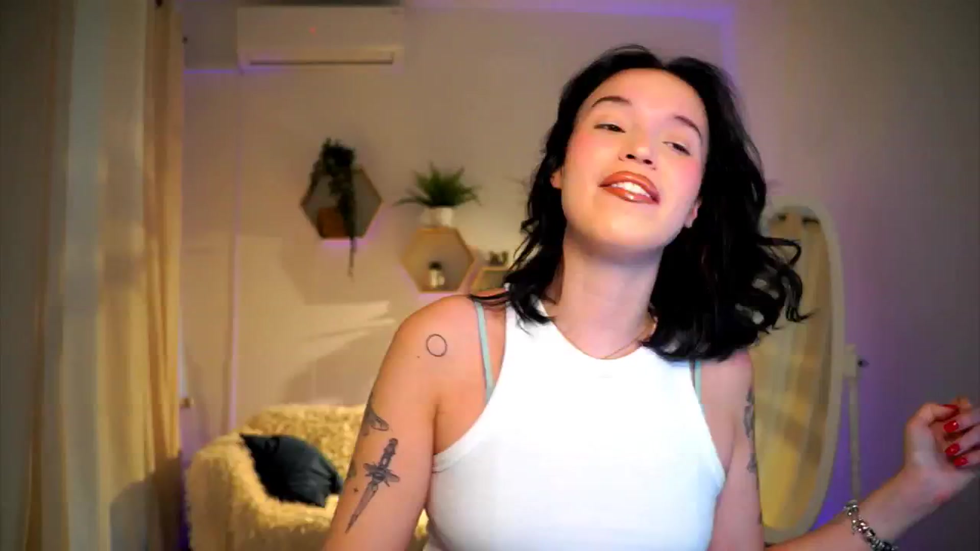 Gallery image thumbnail from Good_Choice's myfreecams stream on, 10/20/2024, 10:28 image 9 of 20