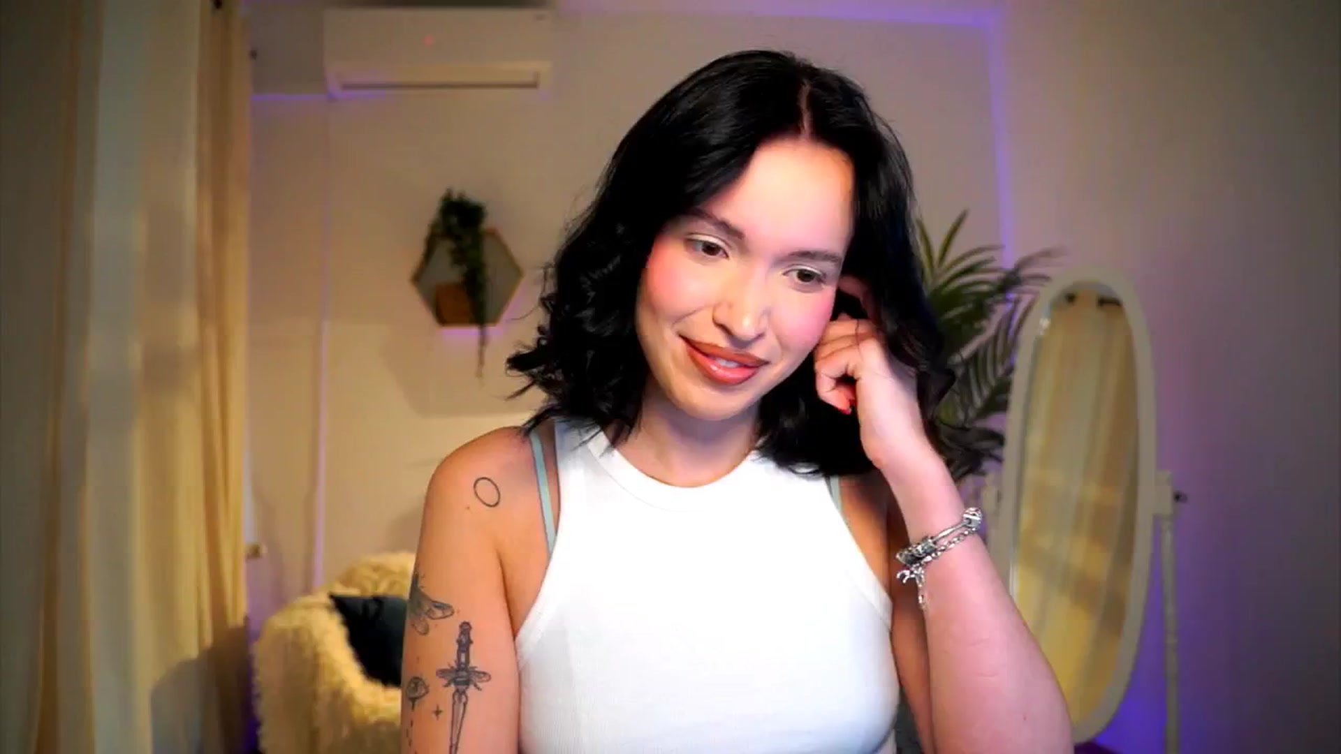 Gallery image thumbnail from Good_Choice's myfreecams stream on, 10/20/2024, 10:28 image 7 of 20