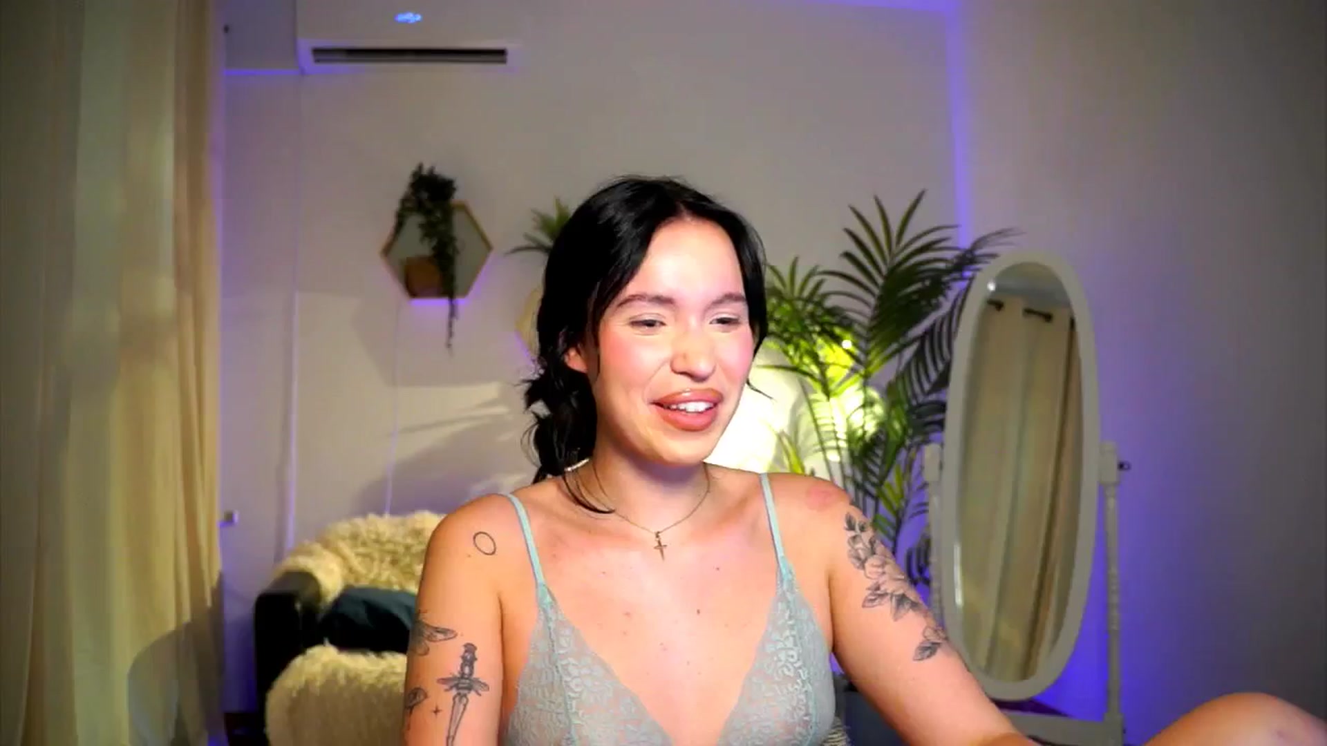 Gallery image thumbnail from Good_Choice's myfreecams stream on, 10/20/2024, 14:57 image 18 of 20