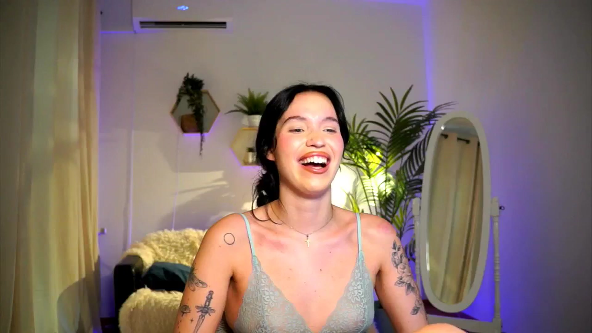 Gallery image thumbnail from Good_Choice's myfreecams stream on, 10/20/2024, 14:57 image 15 of 20