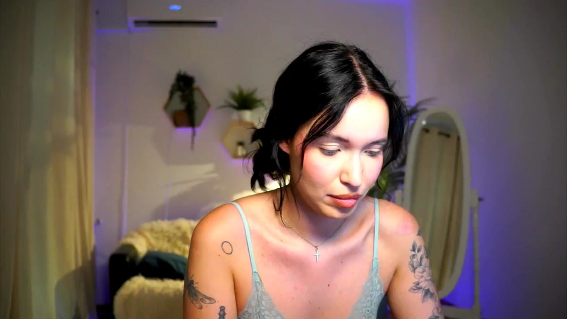 Gallery image thumbnail from Good_Choice's myfreecams stream on, 10/20/2024, 14:57 image 11 of 20