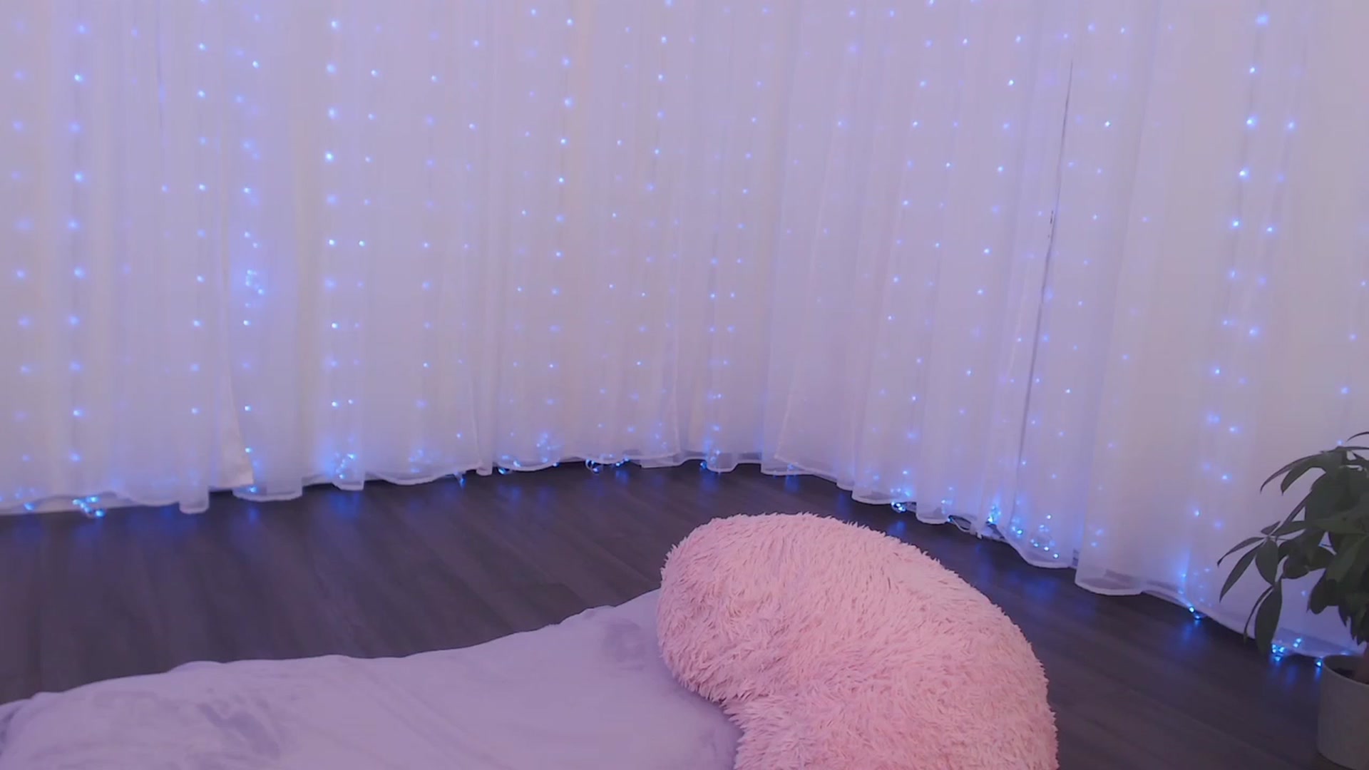 Gallery image thumbnail from GoodestGirl's myfreecams stream on, 03/26/2023, 08:21 image 7 of 20