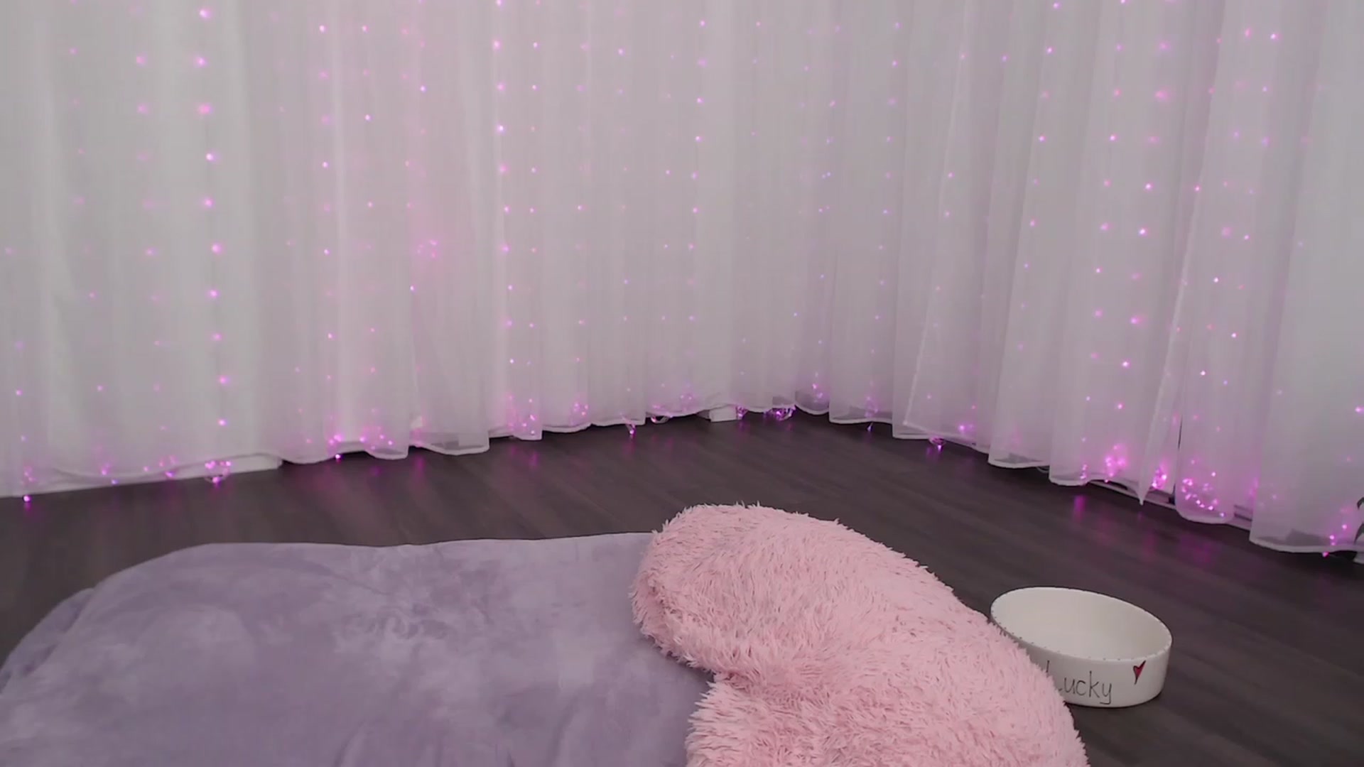 Gallery image thumbnail from GoodestGirl's myfreecams stream on, 04/14/2023, 08:47 image 9 of 20