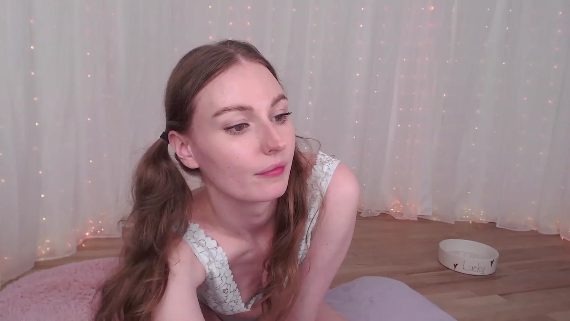 Gallery image thumbnail from GoodestGirl's myfreecams stream on, 06/28/2023, 04:38 image 15 of 20