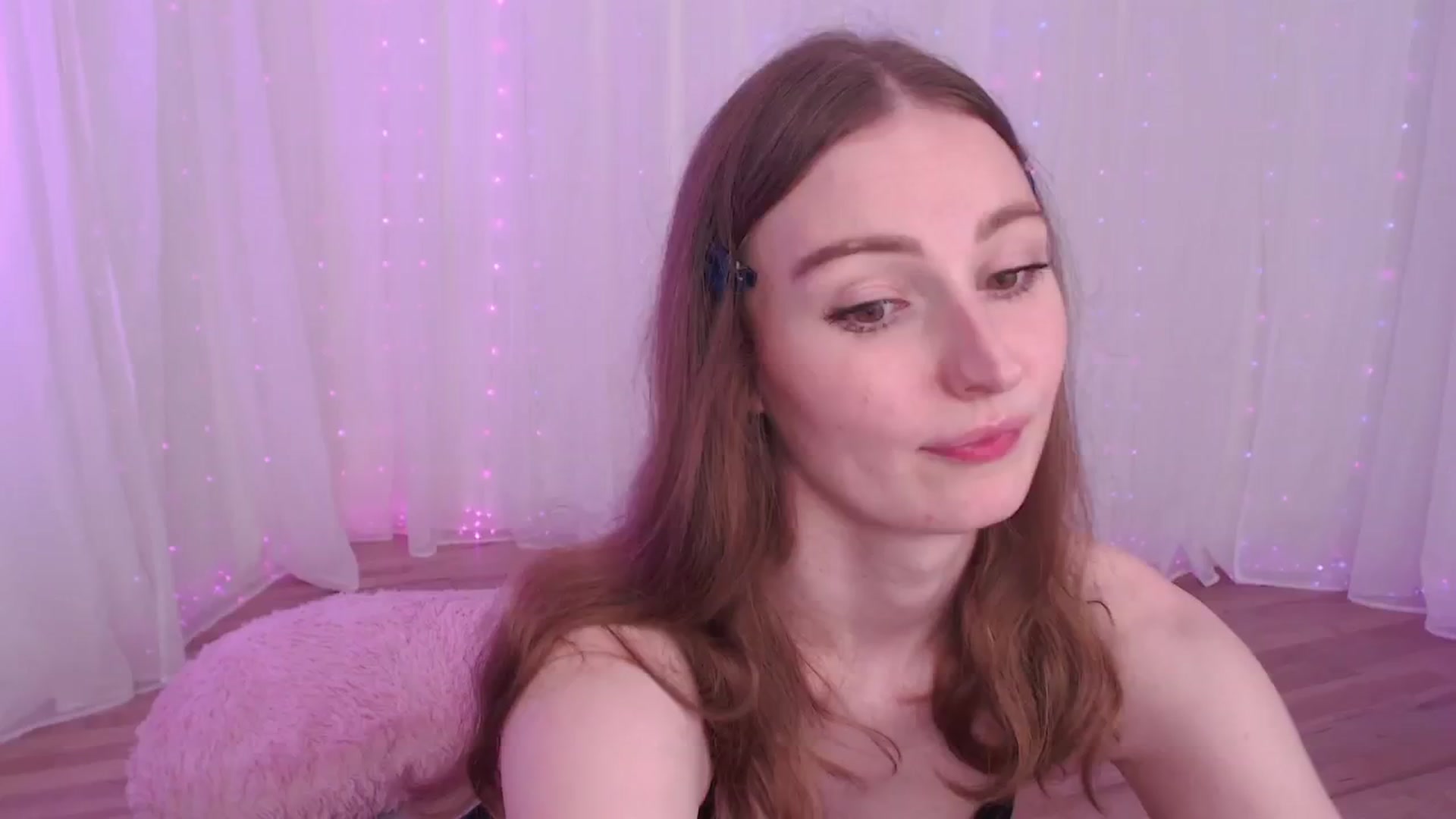 Gallery image thumbnail from GoodestGirl's myfreecams stream on, 05/26/2024, 01:43 image 15 of 20