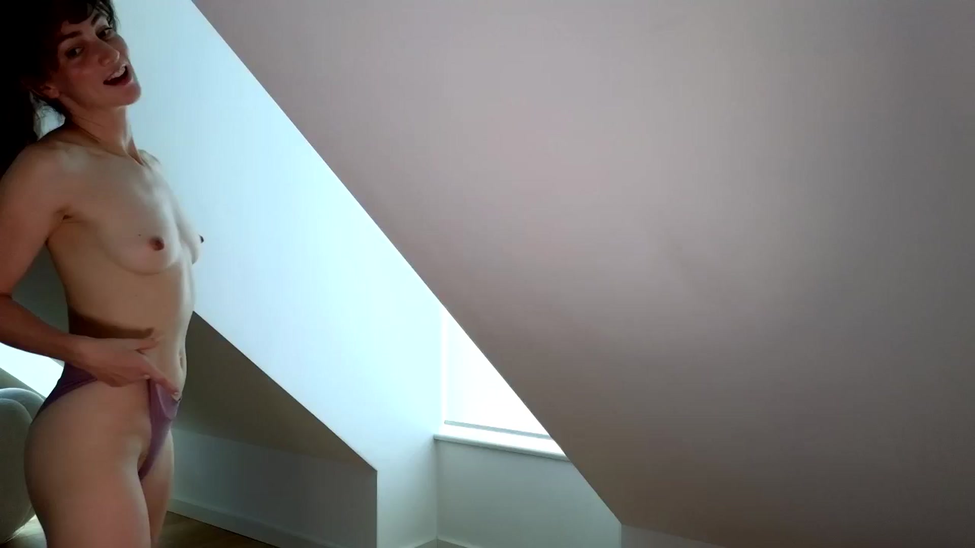 Gallery image thumbnail from Goodgirlgrace's myfreecams stream on, 08/18/2024, 17:44 image 14 of 20
