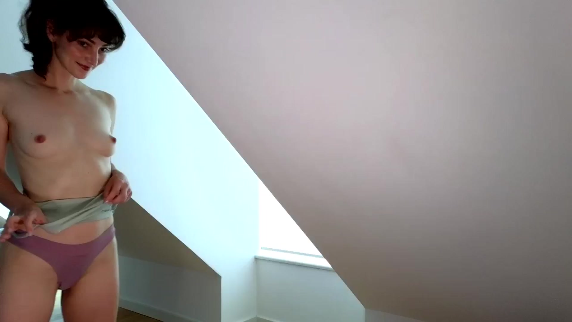 Gallery image thumbnail from Goodgirlgrace's myfreecams stream on, 08/18/2024, 17:44 image 13 of 20