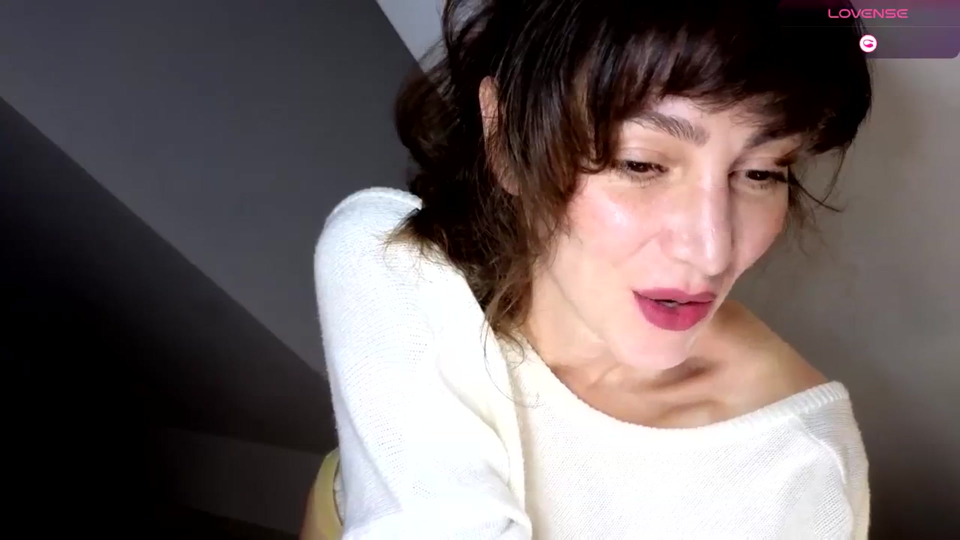 Gallery image thumbnail from Goodgirlgrace's myfreecams stream on, 10/28/2024, 17:46 image 4 of 20