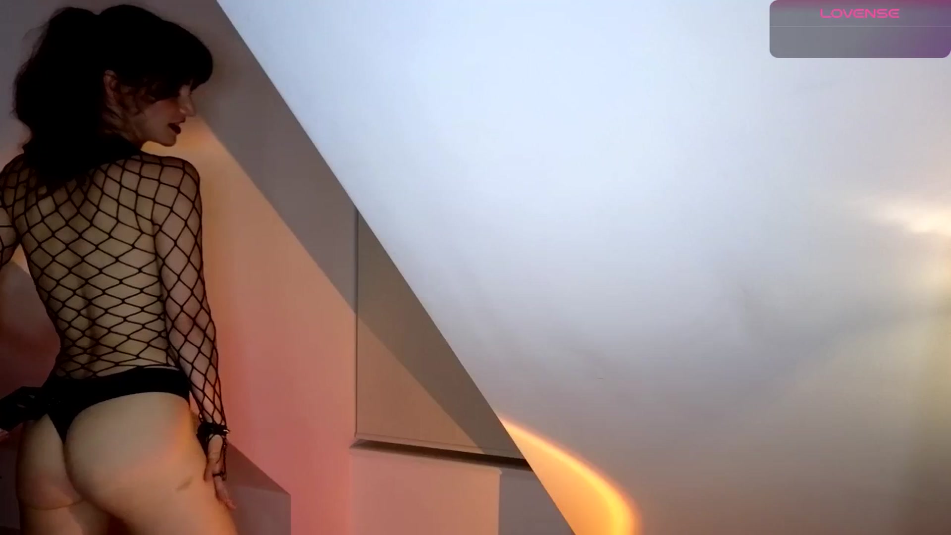 Gallery image thumbnail from Goodgirlgrace's myfreecams stream on, 10/31/2024, 17:43 image 17 of 20