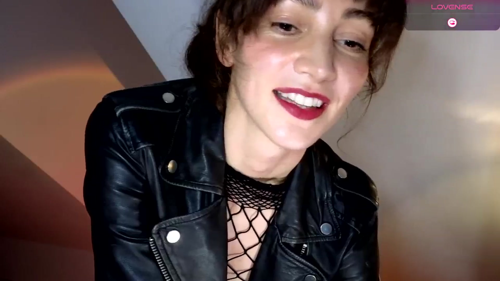 Gallery image thumbnail from Goodgirlgrace's myfreecams stream on, 10/31/2024, 17:43 image 11 of 20
