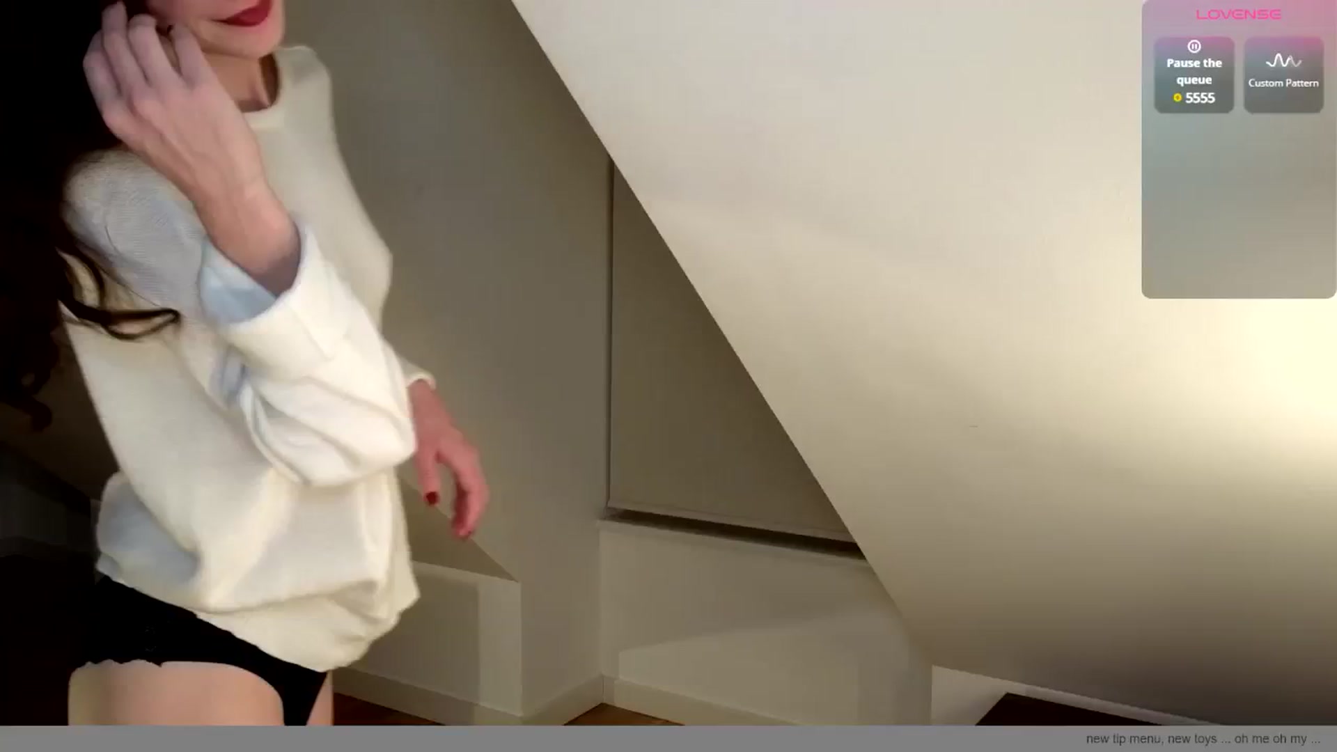 Gallery image thumbnail from Goodgirlgrace's myfreecams stream on, 12/15/2024, 17:15 image 6 of 20