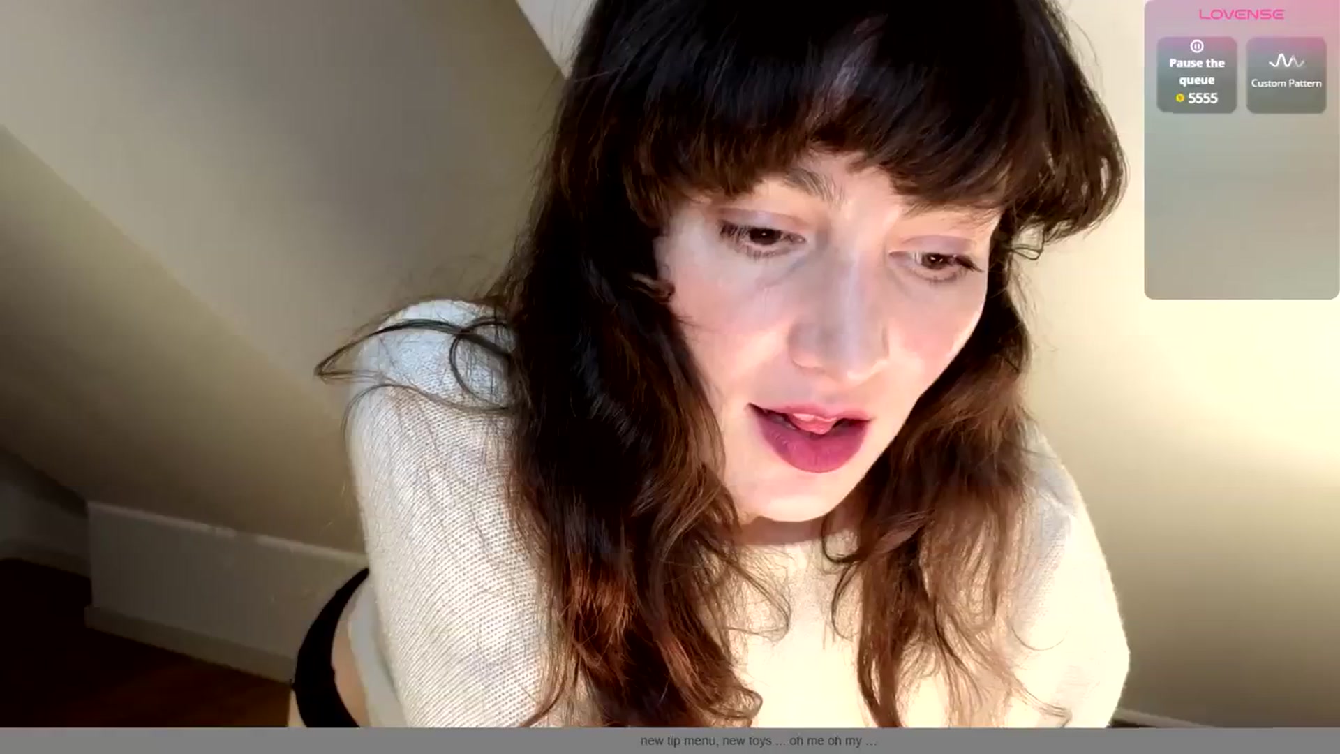 Gallery image thumbnail from Goodgirlgrace's myfreecams stream on, 12/15/2024, 17:15 image 4 of 20