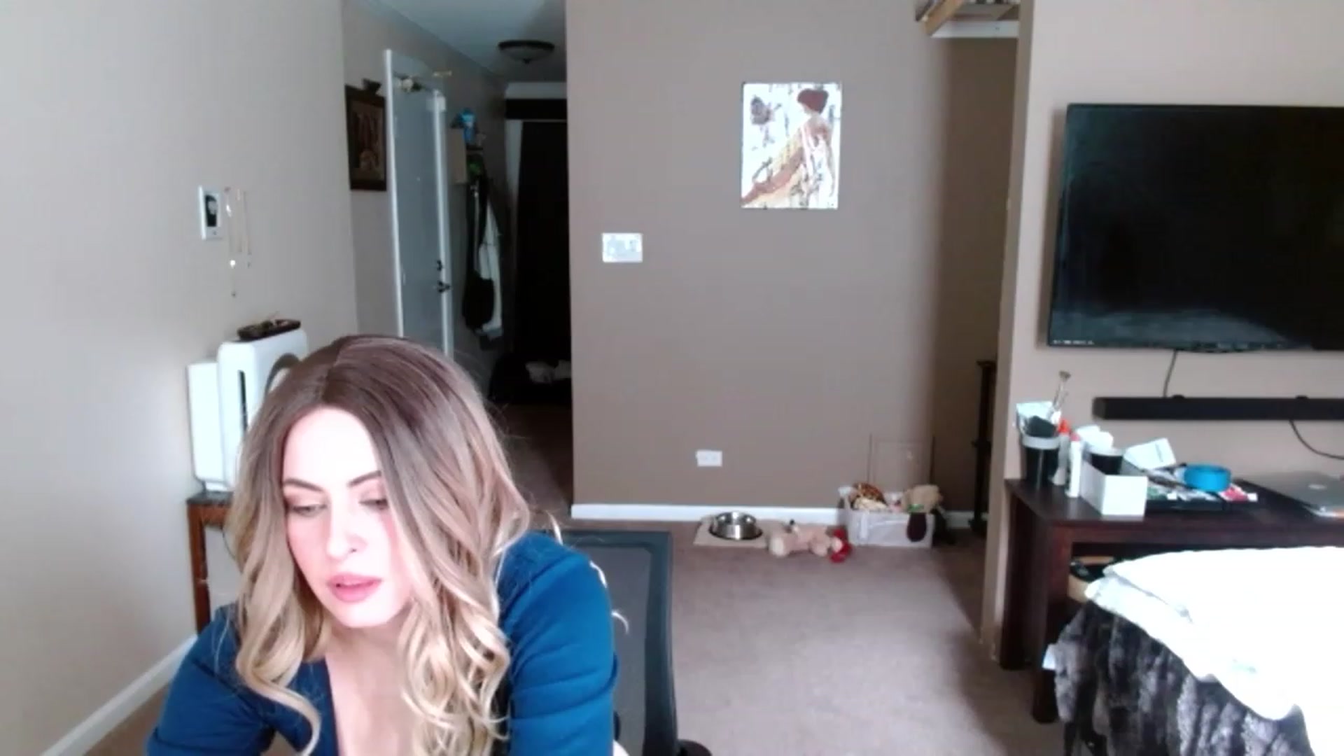 Gallery image thumbnail from Google_'s myfreecams stream on, 03/01/2024, 19:37 image 16 of 20